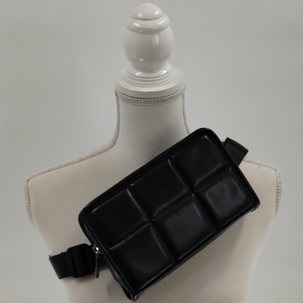 AMANDA UPRICHARD NY Black Vegan Leather Quilted Fanny Pack Belt Bag crossbody